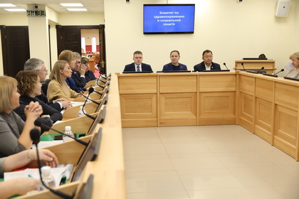 Парламентарии рассмотрели вопрос питания достигших совершеннолетия детей из малоимущих и многодетных семей